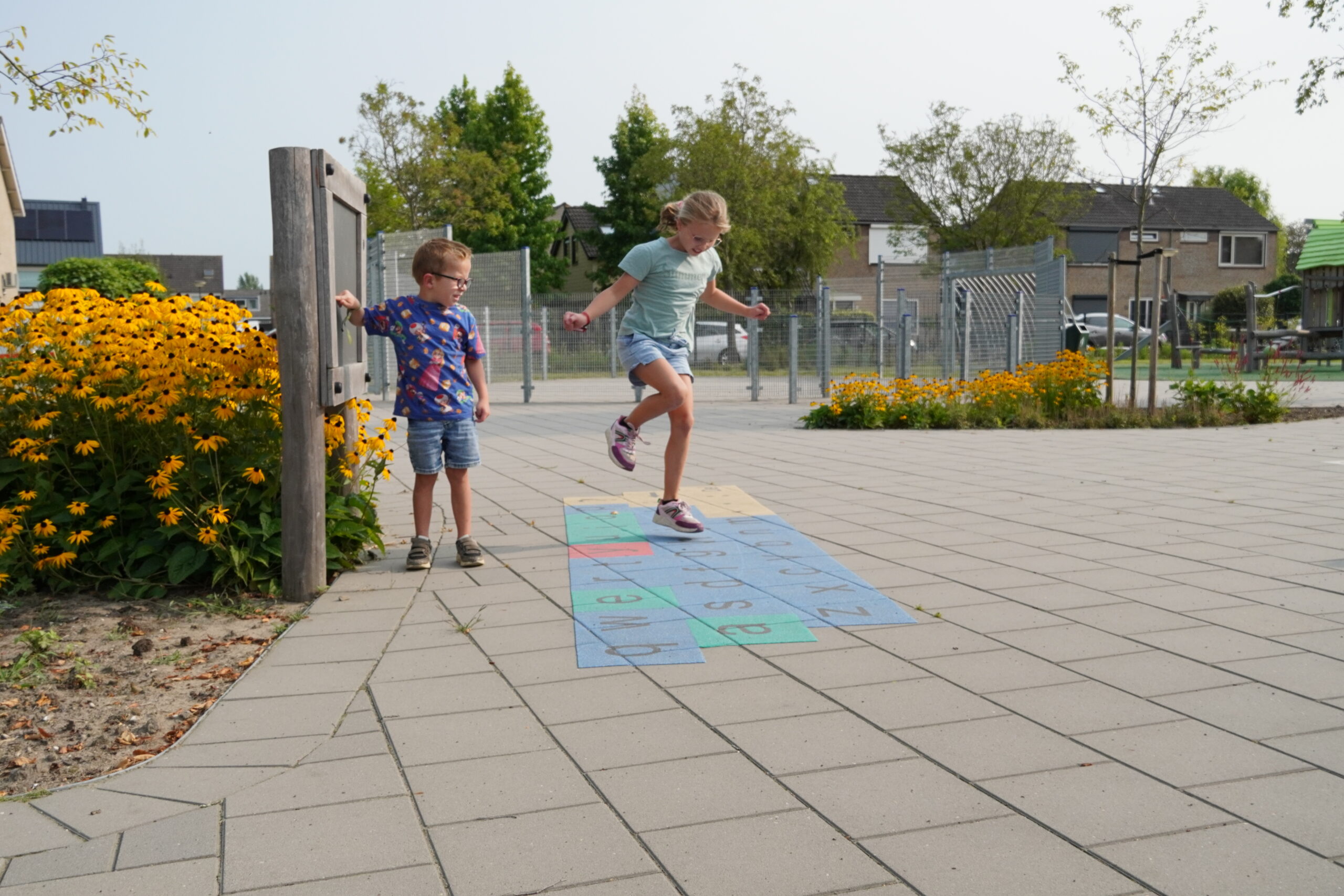 Verbeteren basisvaardigheden Bewegend leren om de basisvaardigheden te verbeteren